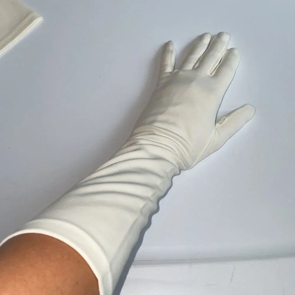 ‎Vtg Van Raalte white long nylon gloves
